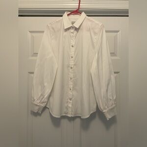 NWT Chico’s Classic White button down Shirt size 2 / size 12 USA